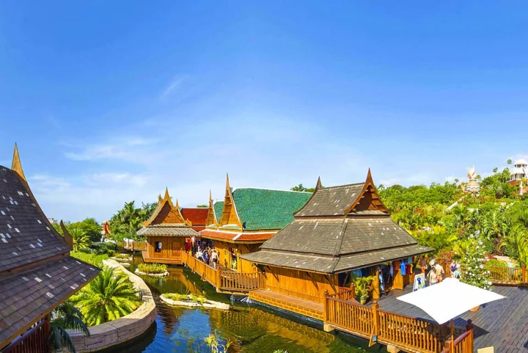 Floating Market